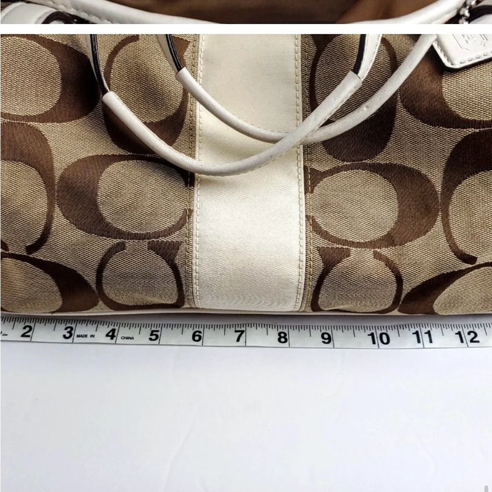 Coach Signature Canvas Kisslock Handbag – EUC - Picture 12 of 13